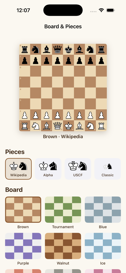15 board themes and piece sets